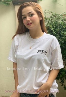 Zati Escort Girl Gohtong Jaya AD-TDI13481 Kuala Lumpur